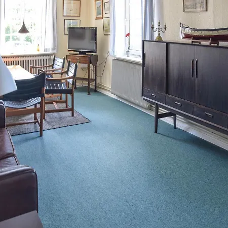Holiday home Three-bedroom Holiday In