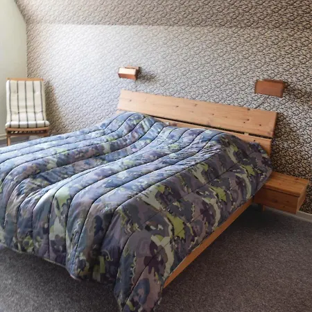 Holiday home Three-bedroom Holiday In Hojer